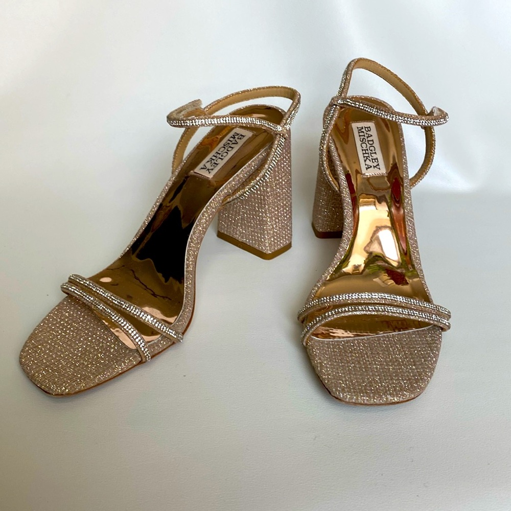 Badgley Mischka rhinestone sandals rosé size 8.5 worn once Excellent condition